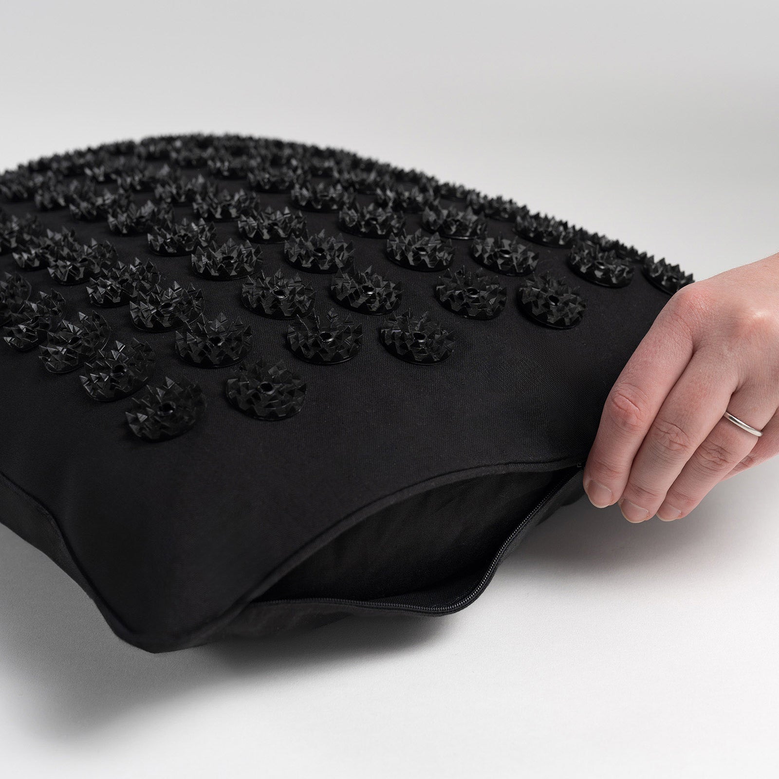 Premium Acupressure Pillow – Shakti Mat Europe